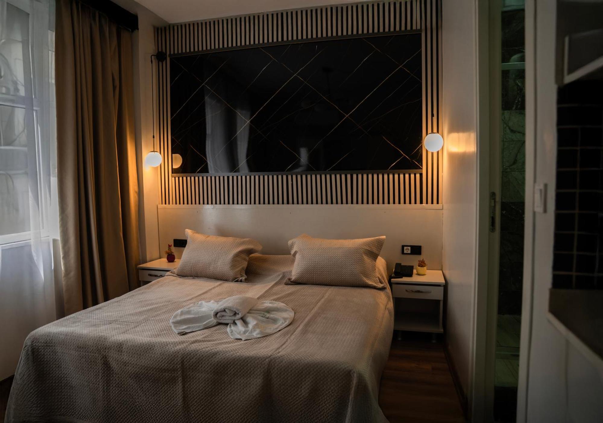 Pera Imperium Taksim Hotel Istanbul Exterior photo