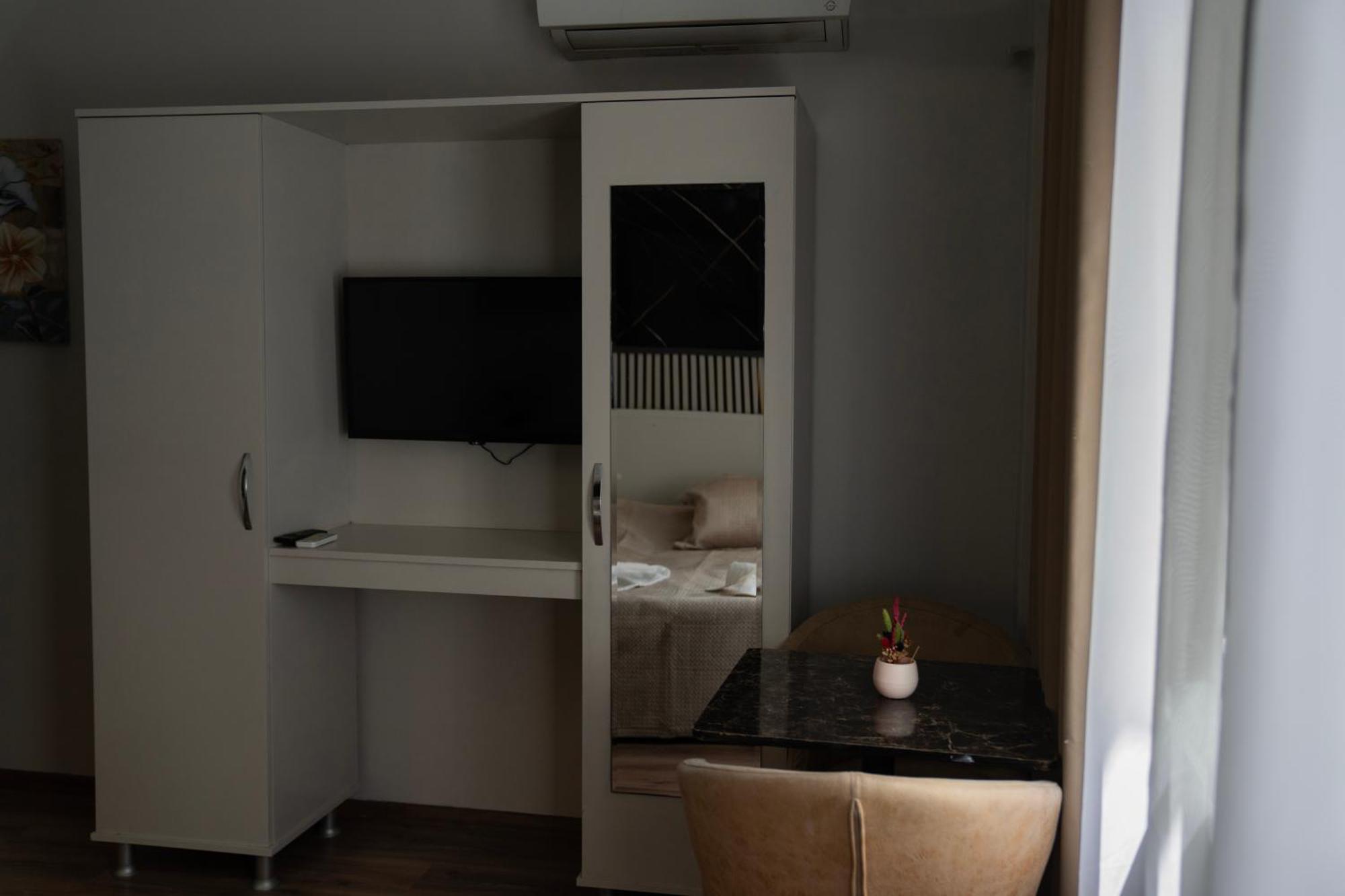 Pera Imperium Taksim Hotel Istanbul Exterior photo
